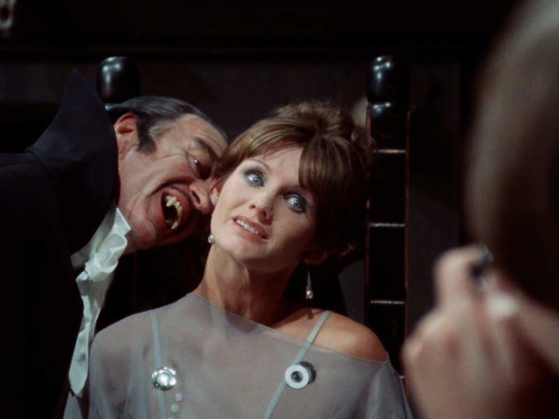 Old-Dracula-1974-Reviewbild-02.jpg Old-Dracula-1974-Reviewbild-02.jpg