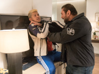 Stuber-5-Sterne-Undercover-Reviewbild-03.jpg Stuber-5-Sterne-Undercover-Reviewbild-03.jpg