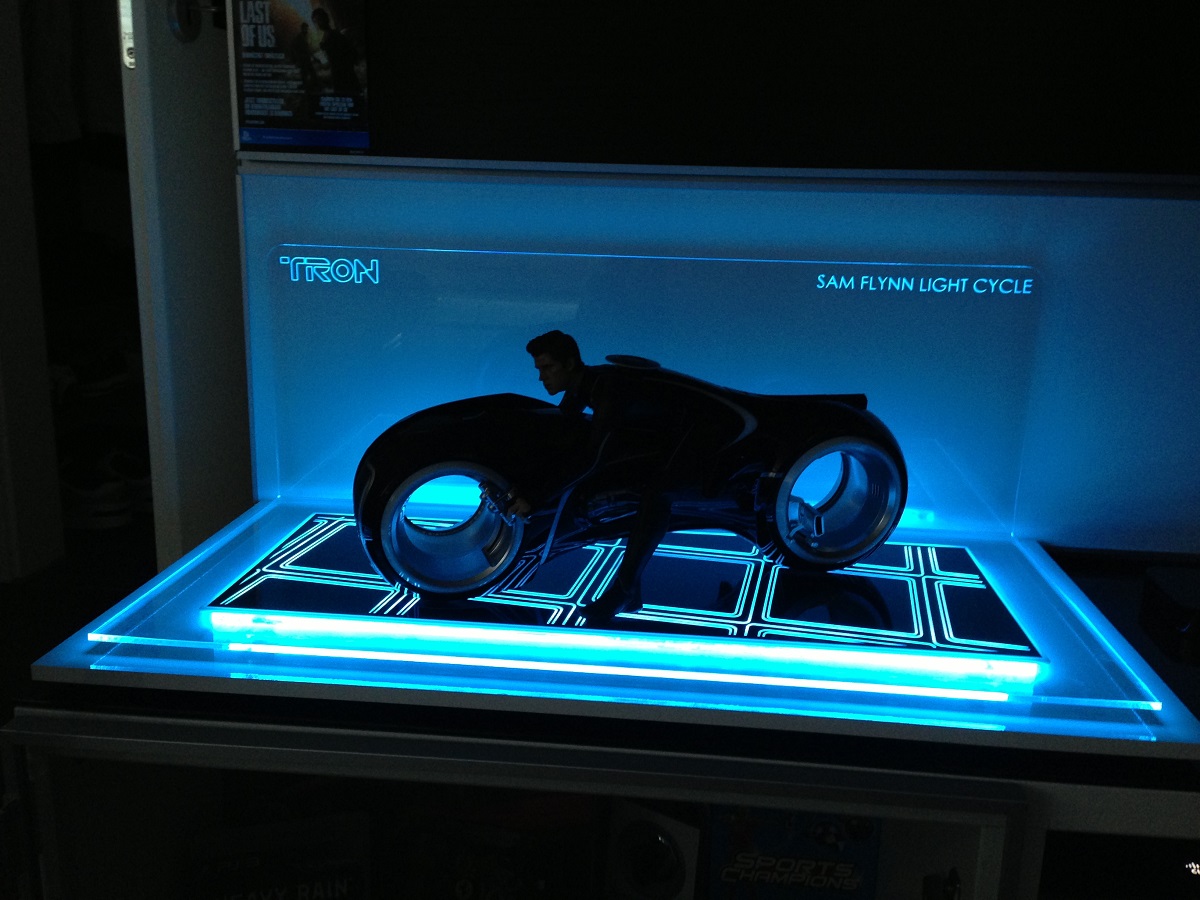 Tron06.jpg