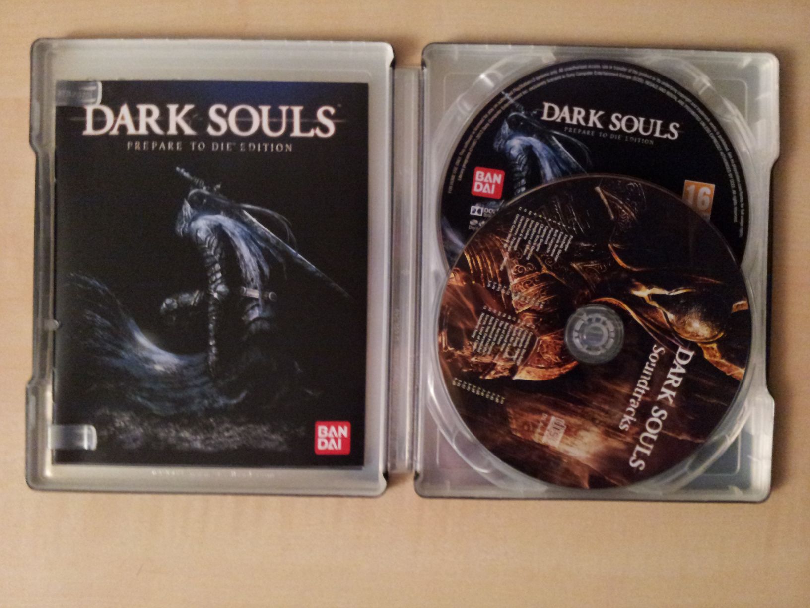 05_Dark Souls inside.jpg