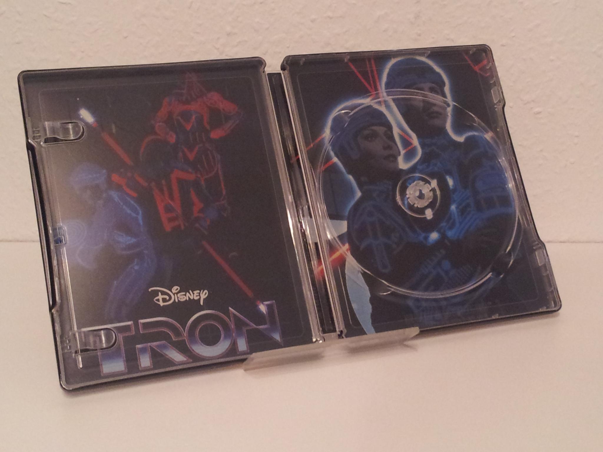 Tron 1 - UK Steelbook004.jpg