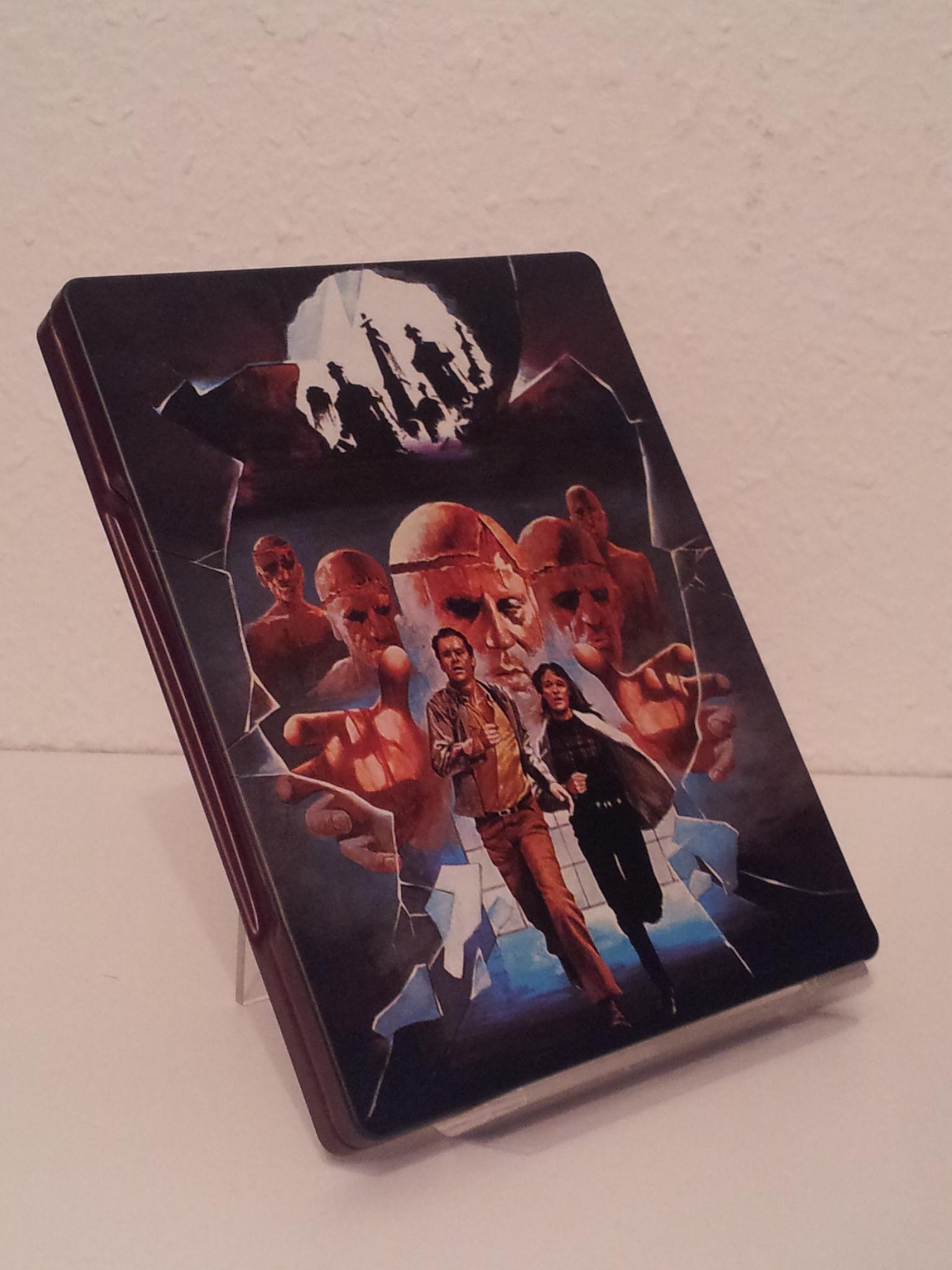 Die Geisterstadt der Zombies - UK Steelbook002.jpg