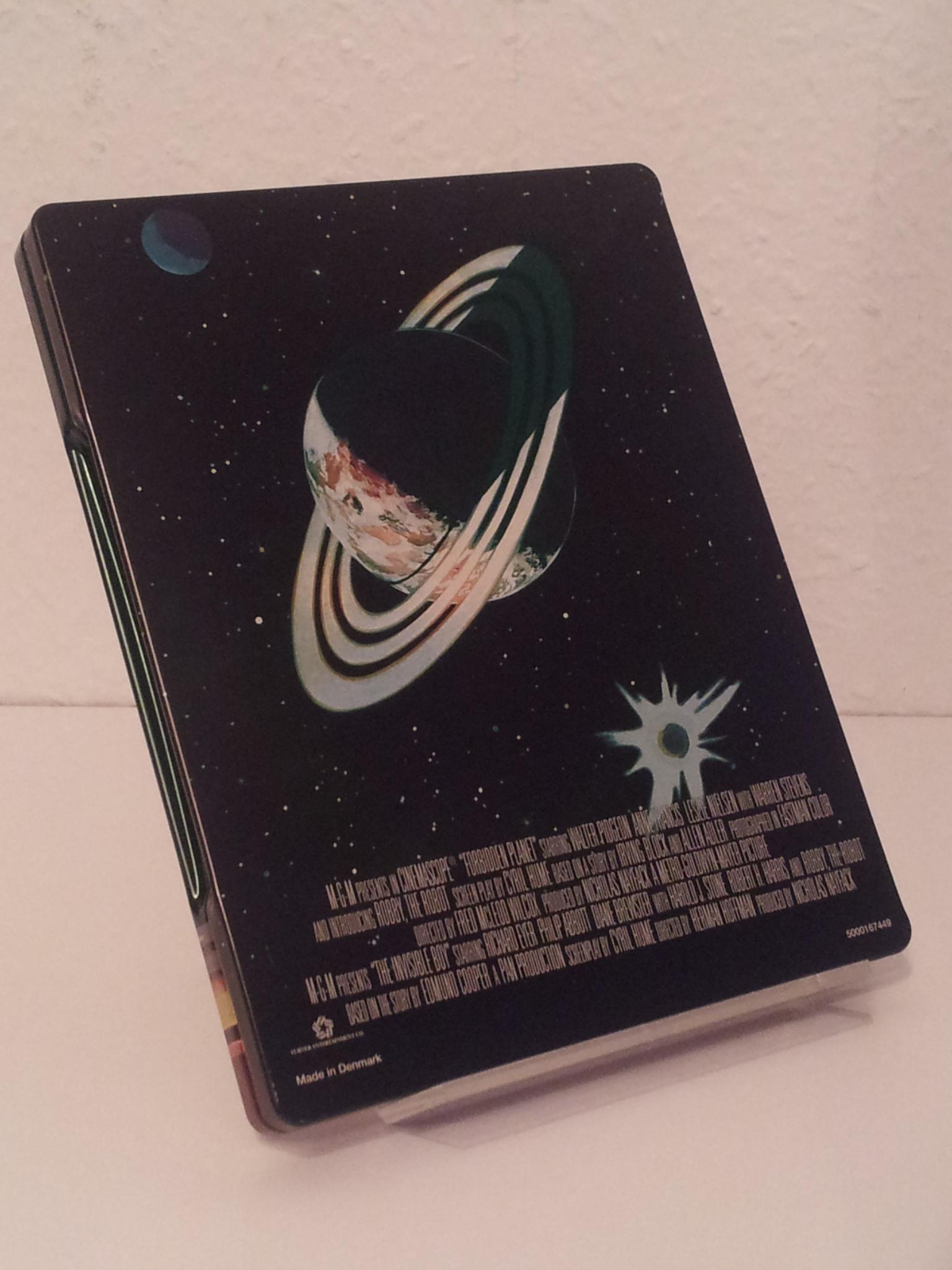 Alarm im Weltraum - UK Steelbook002.jpg