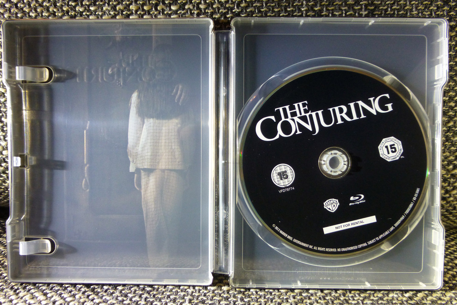 conjuring-04.jpg