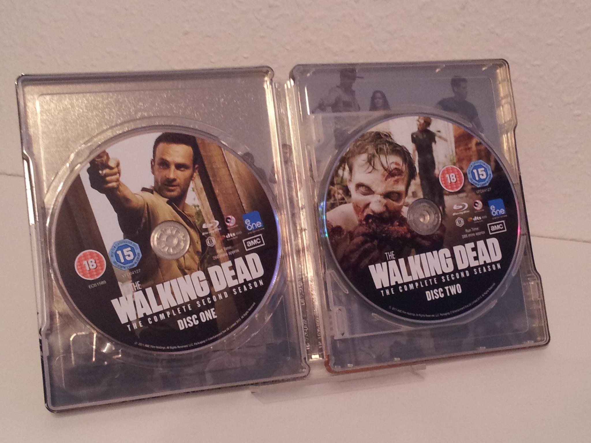 The Walking Dead - Staffel 2 - UK Steelbook003.jpg