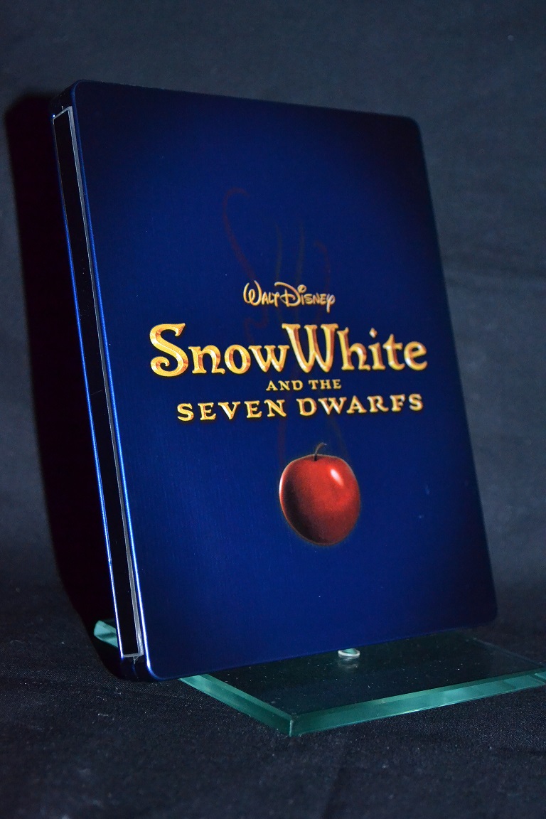 Snow White and the seven Dwarfs Front.jpg