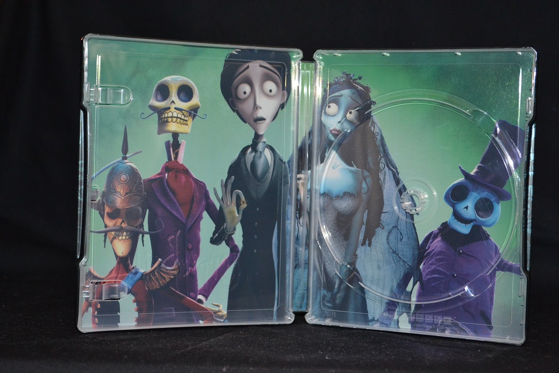 Corpse Bride Innenartwork Entertainment store.jpg