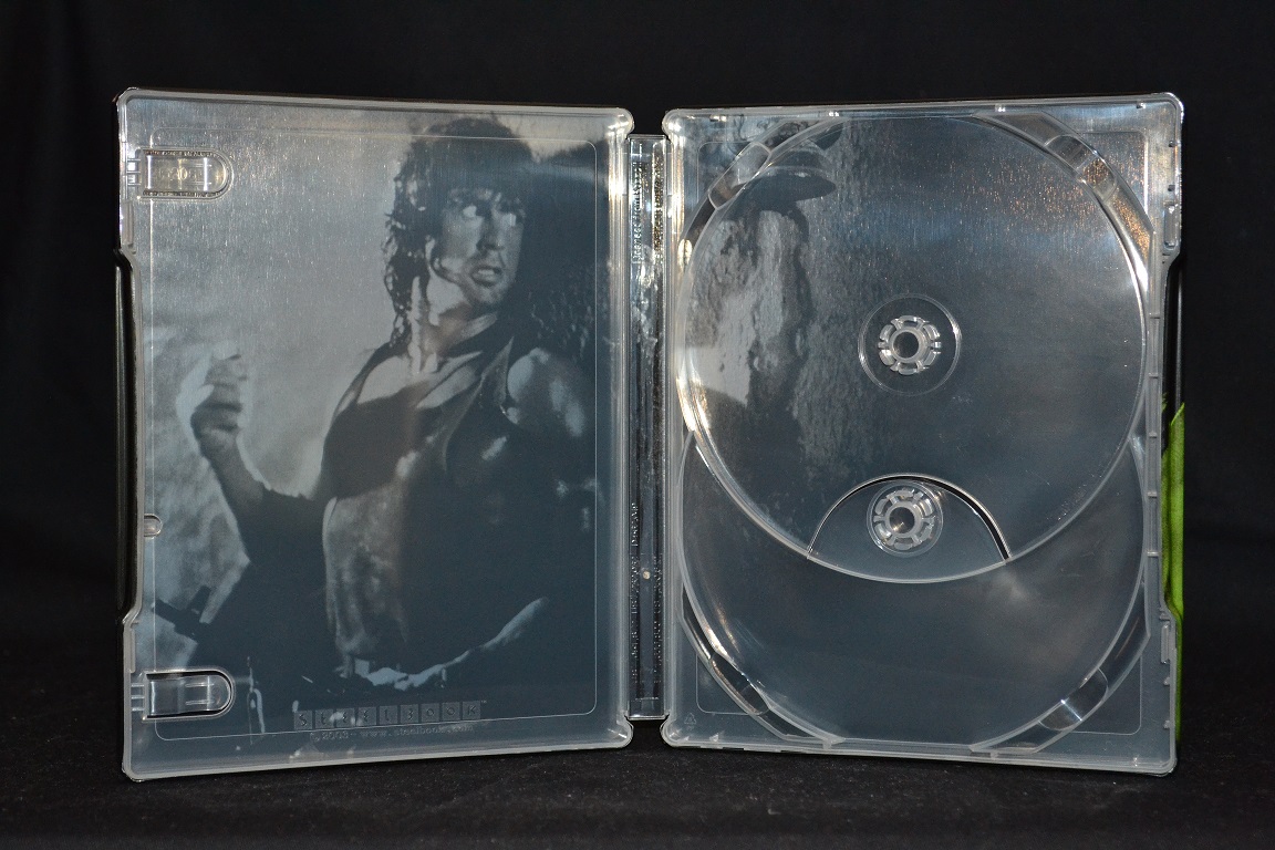 Rambo 3 Innenartwork Zavvi.jpg