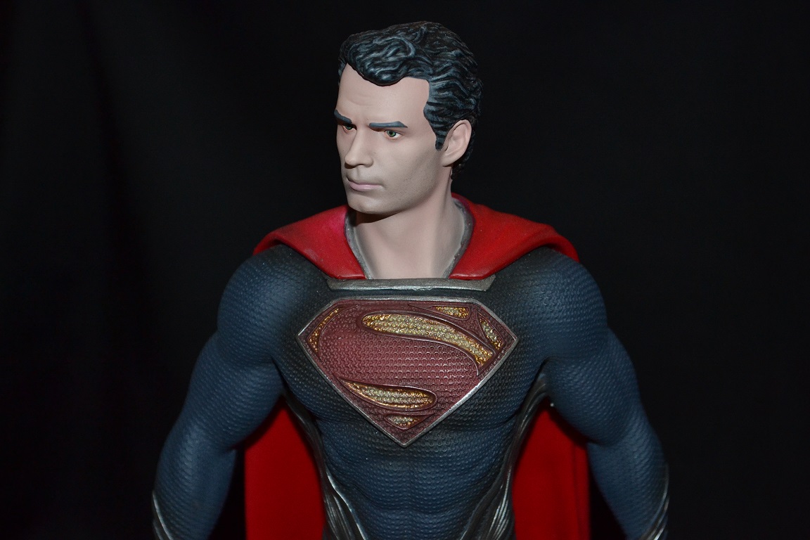 Men of Steel Collectors edition Statue 1.jpg