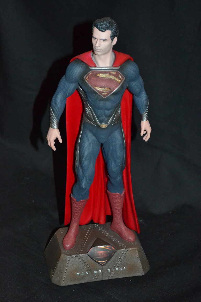 Men of Steel Collectors edition Statue 2.jpg