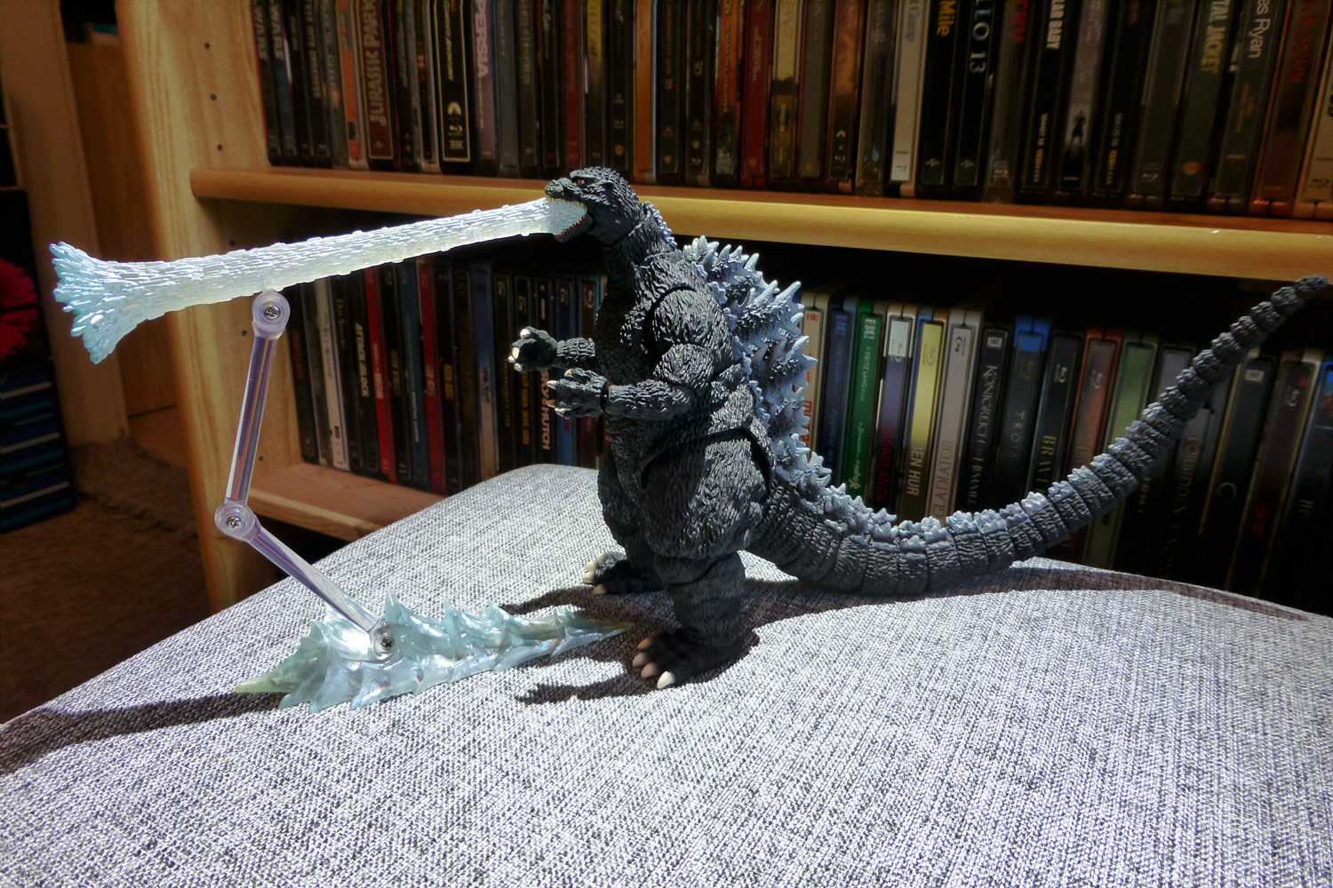 godzilla09.jpg