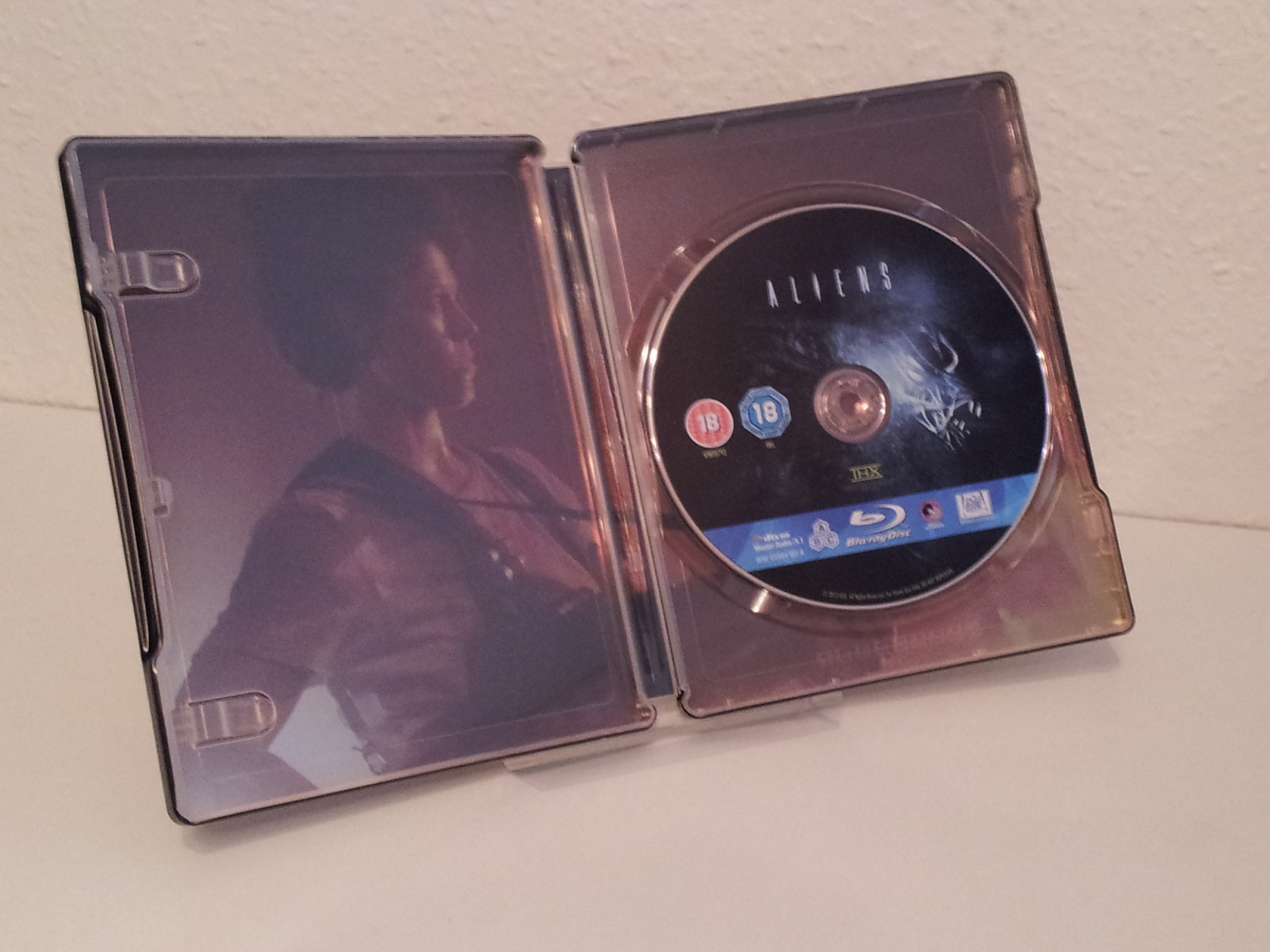 Aliens - UK Steelbook003.jpg