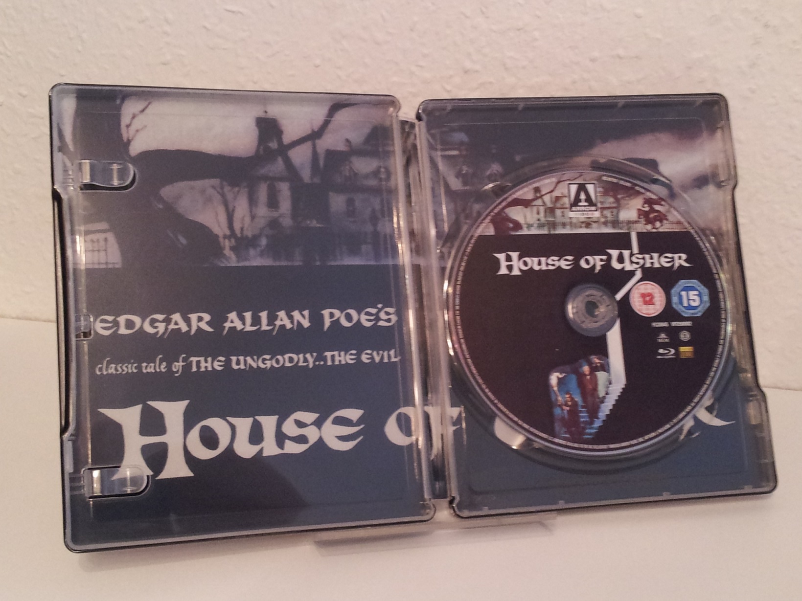 The Fall of the House of Usher - Steelbook003.jpg