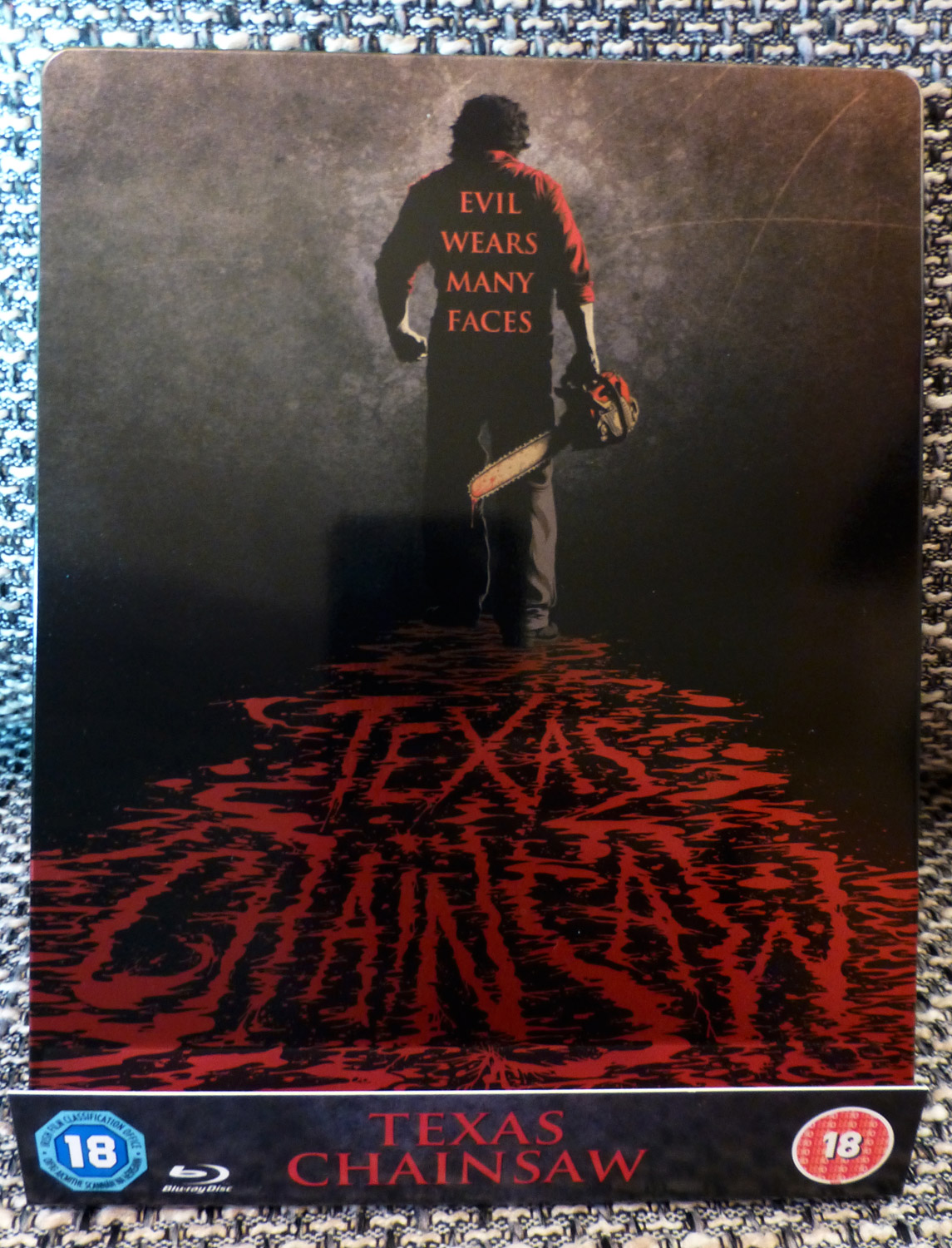 texaschainsaw_01.jpg