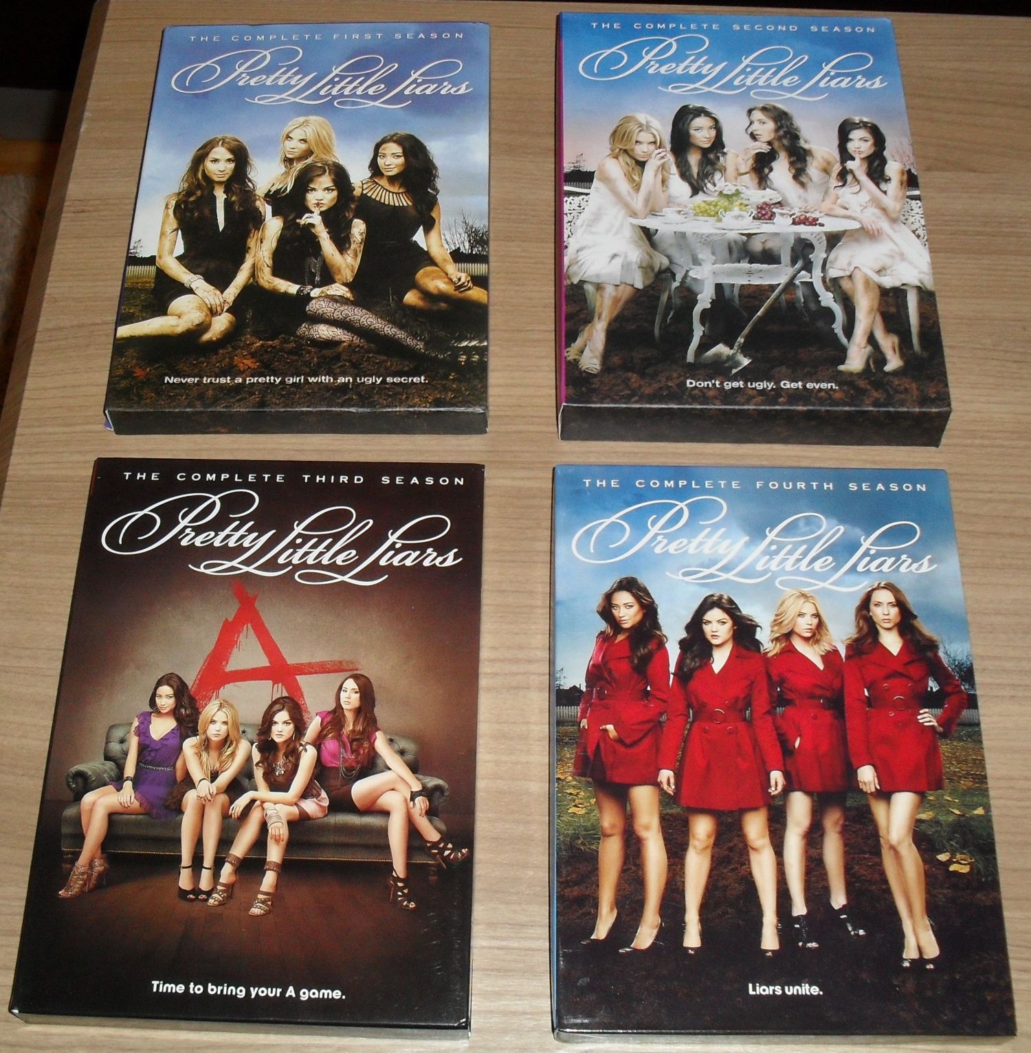 Pretty little Liars 1-4.jpg