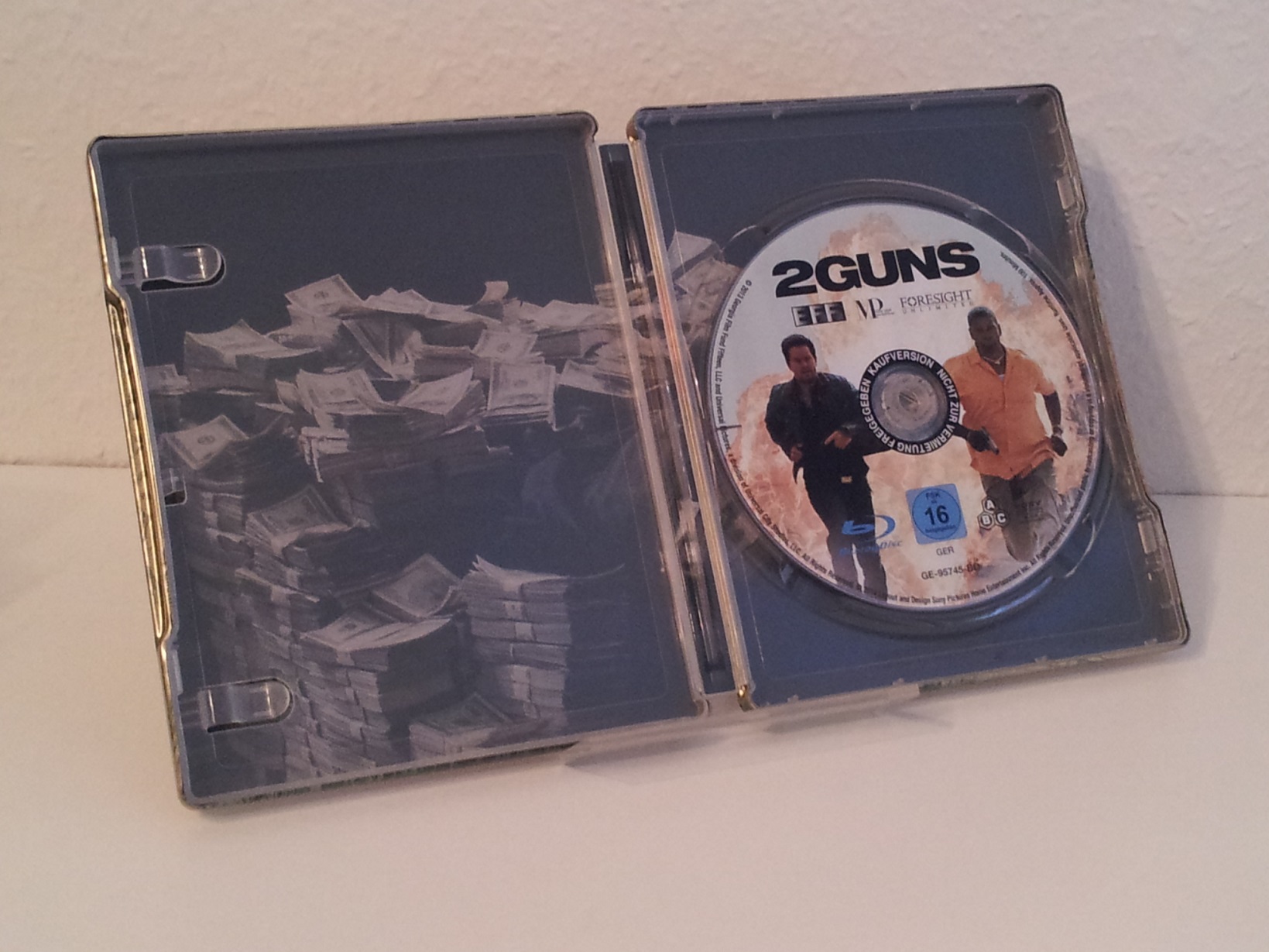 2 Guns - Steelbook003.jpg