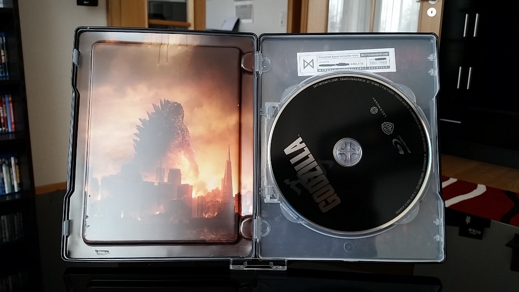 godzilla innen.jpg