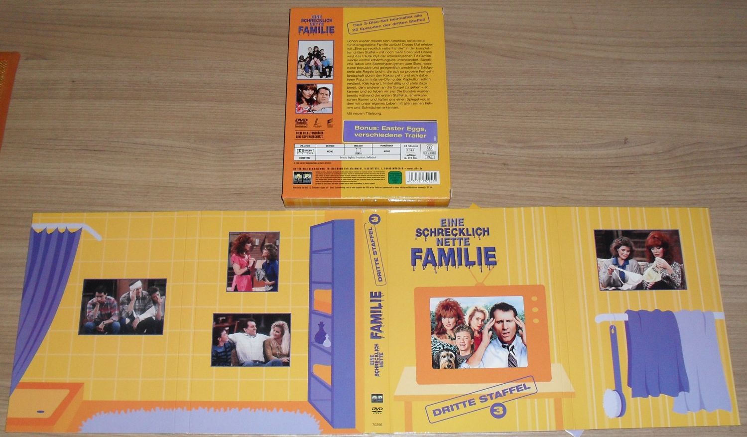 Schrecklich nette Familie 3 Digipak.jpg