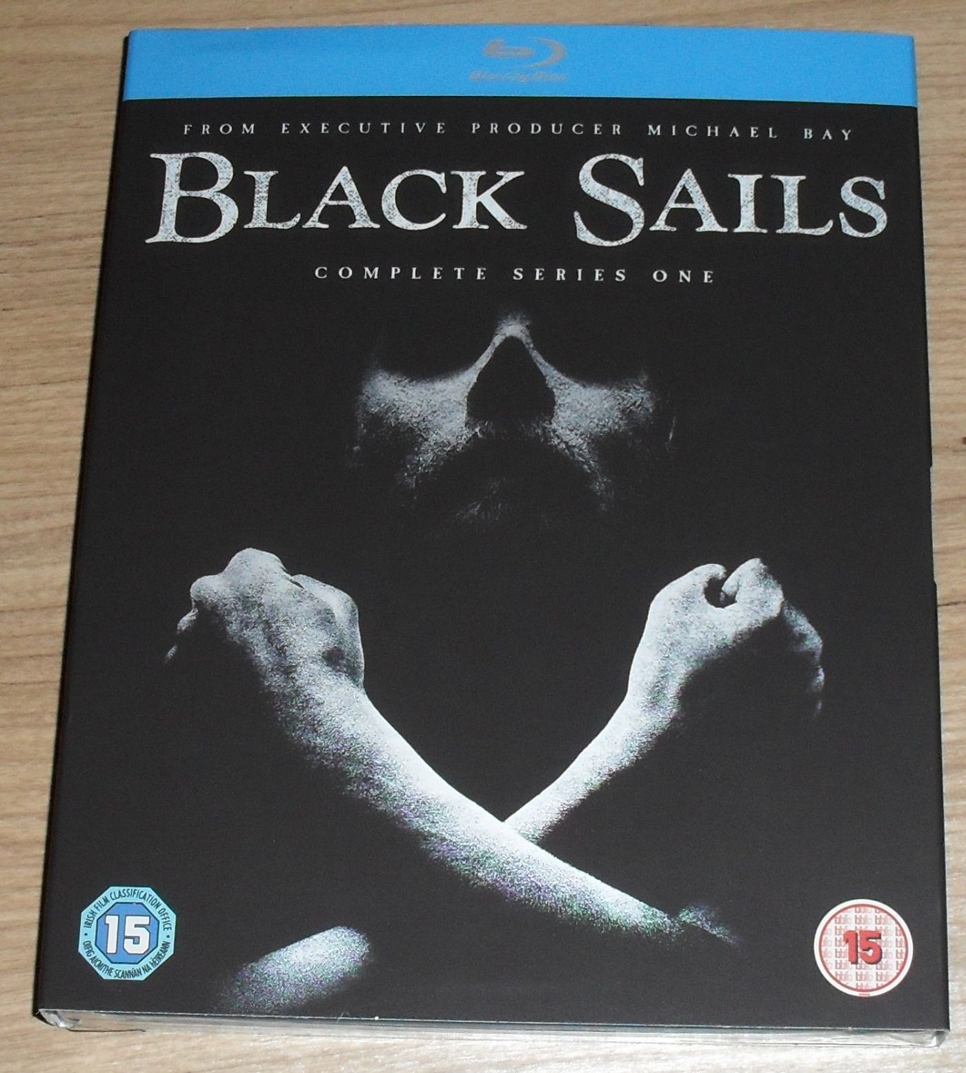 Back Sails 1 UK Import.jpg