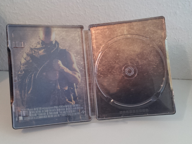 Riddick 3 - UK Steelbook004.jpg