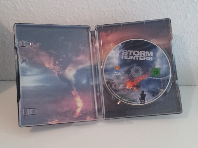 Storm Hunters - Steelbook003.jpg