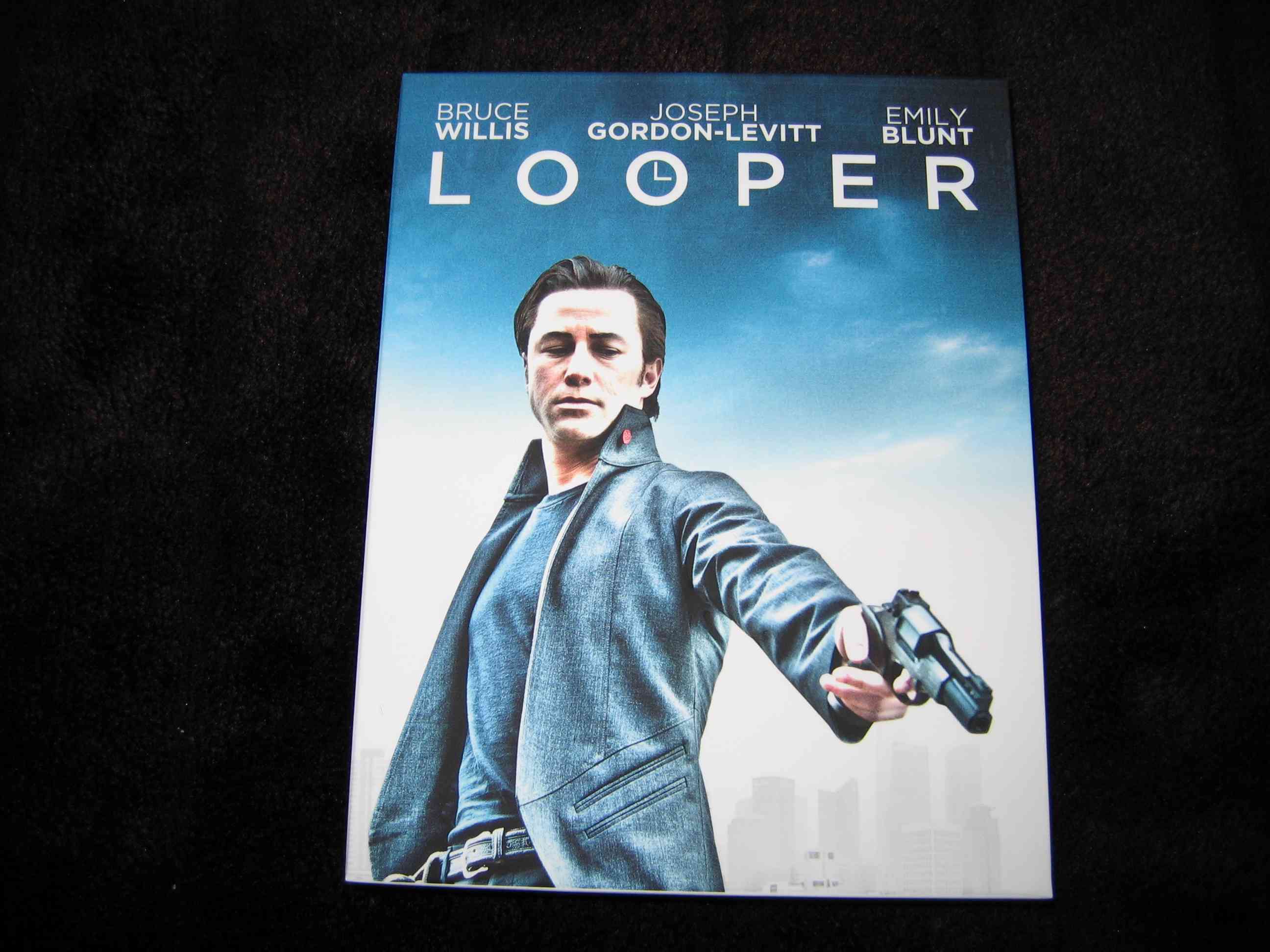 Looper (CZ)_b.JPG