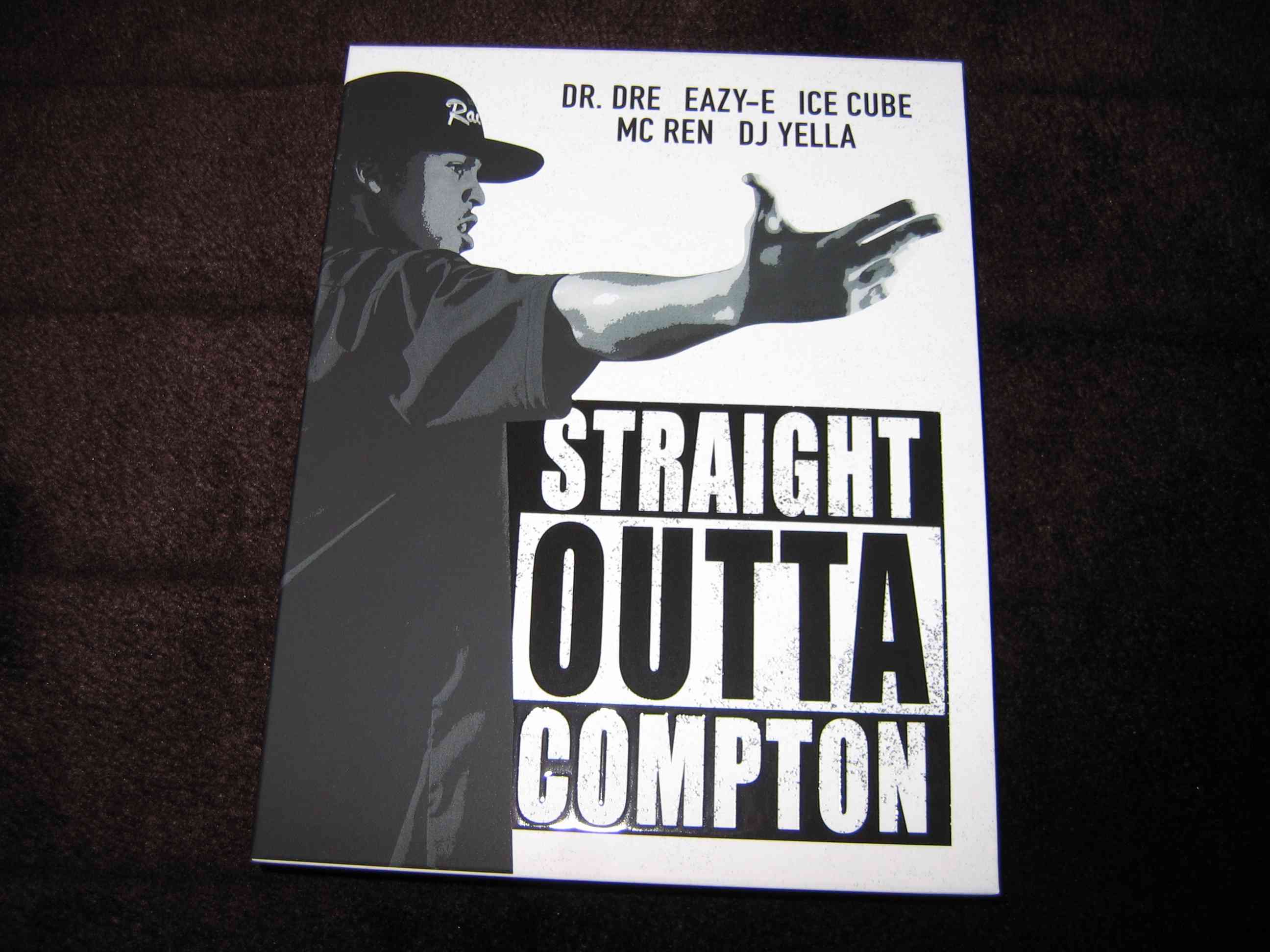 Straight_Outta_Compton (CZ)_b.JPG