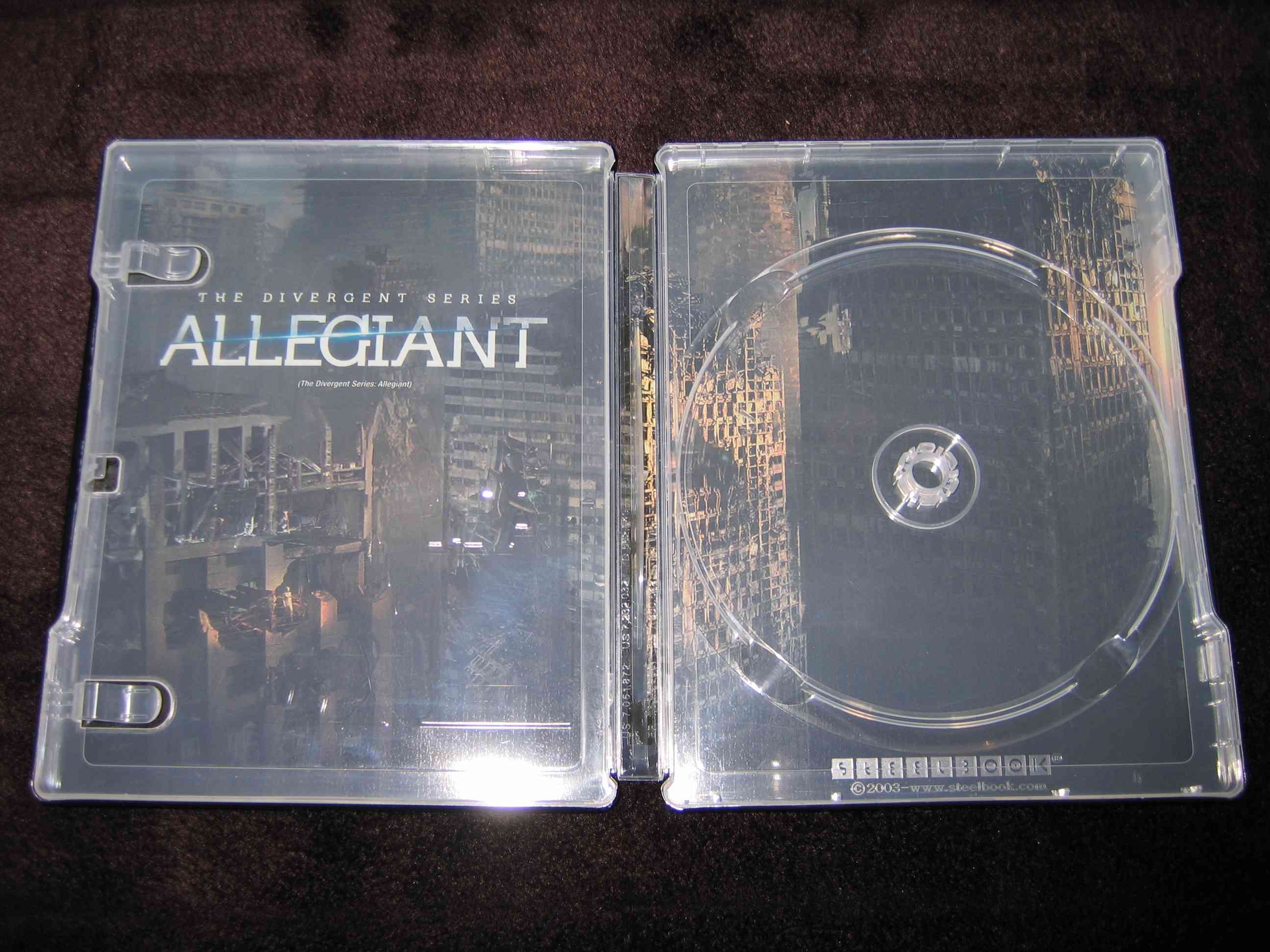 Divergent_3_Allegiant (IT)_innen.JPG