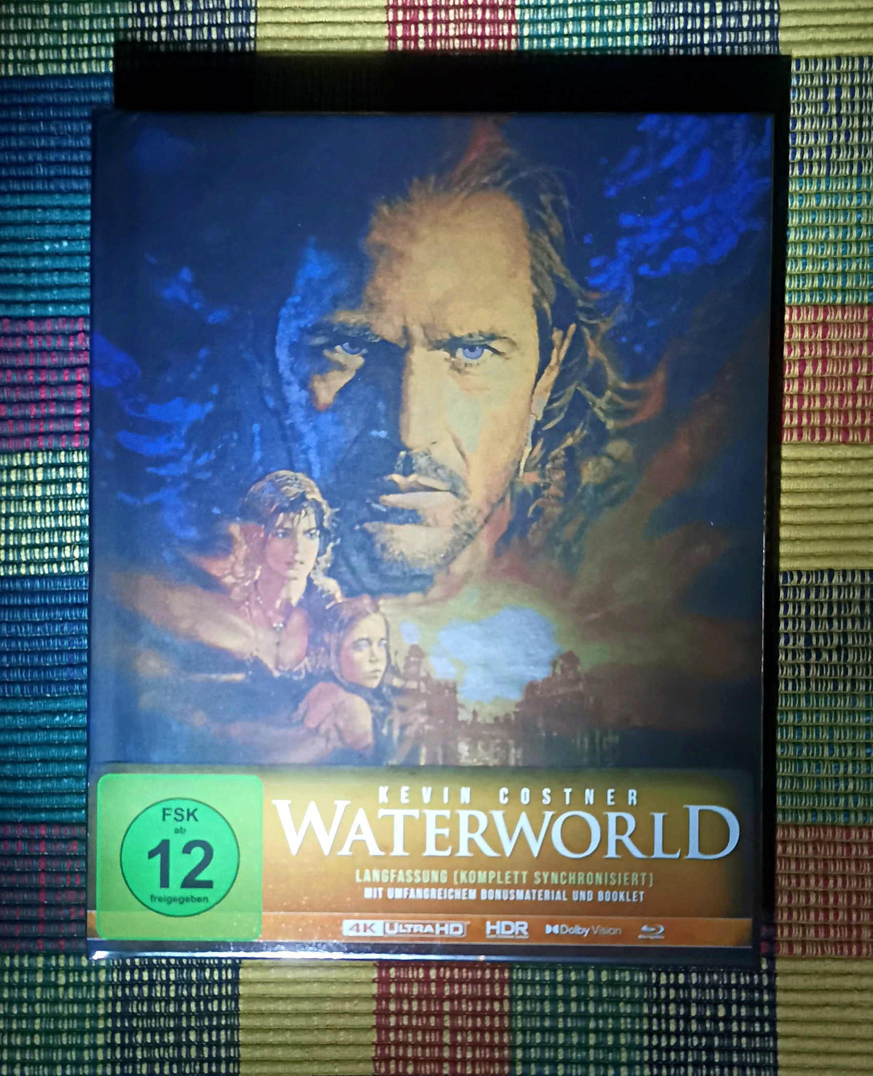 WaterWorldVS2ok.jpg
