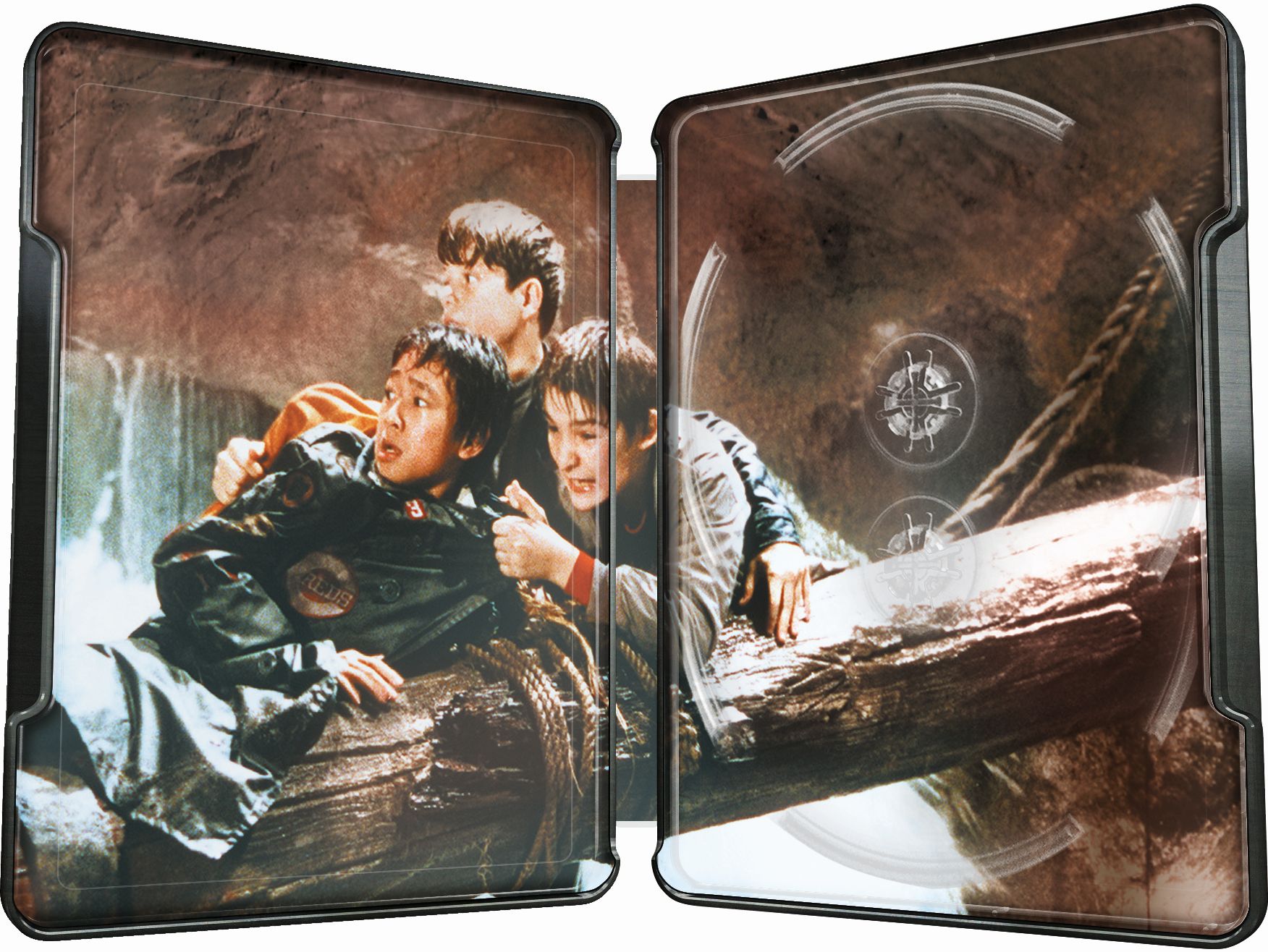 GOONIES-3d-inner_638899083028620599.jpg