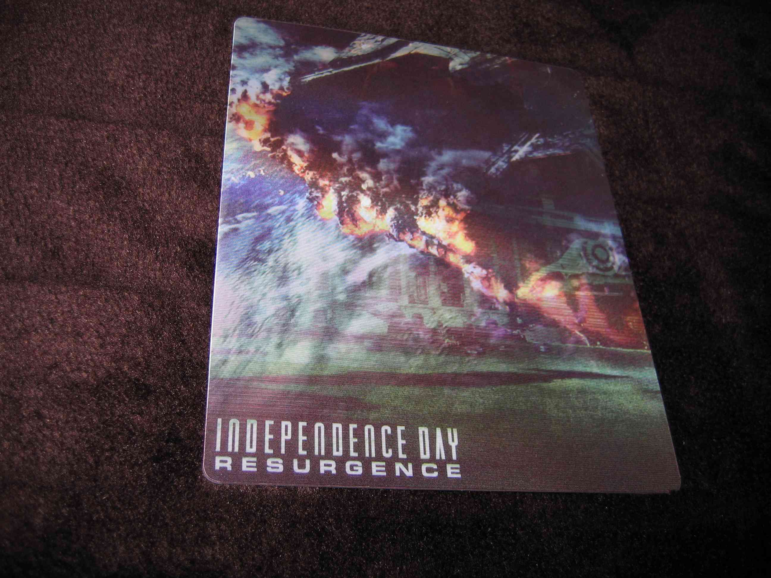 Independence_Day_2 (CZ)_f.jpg