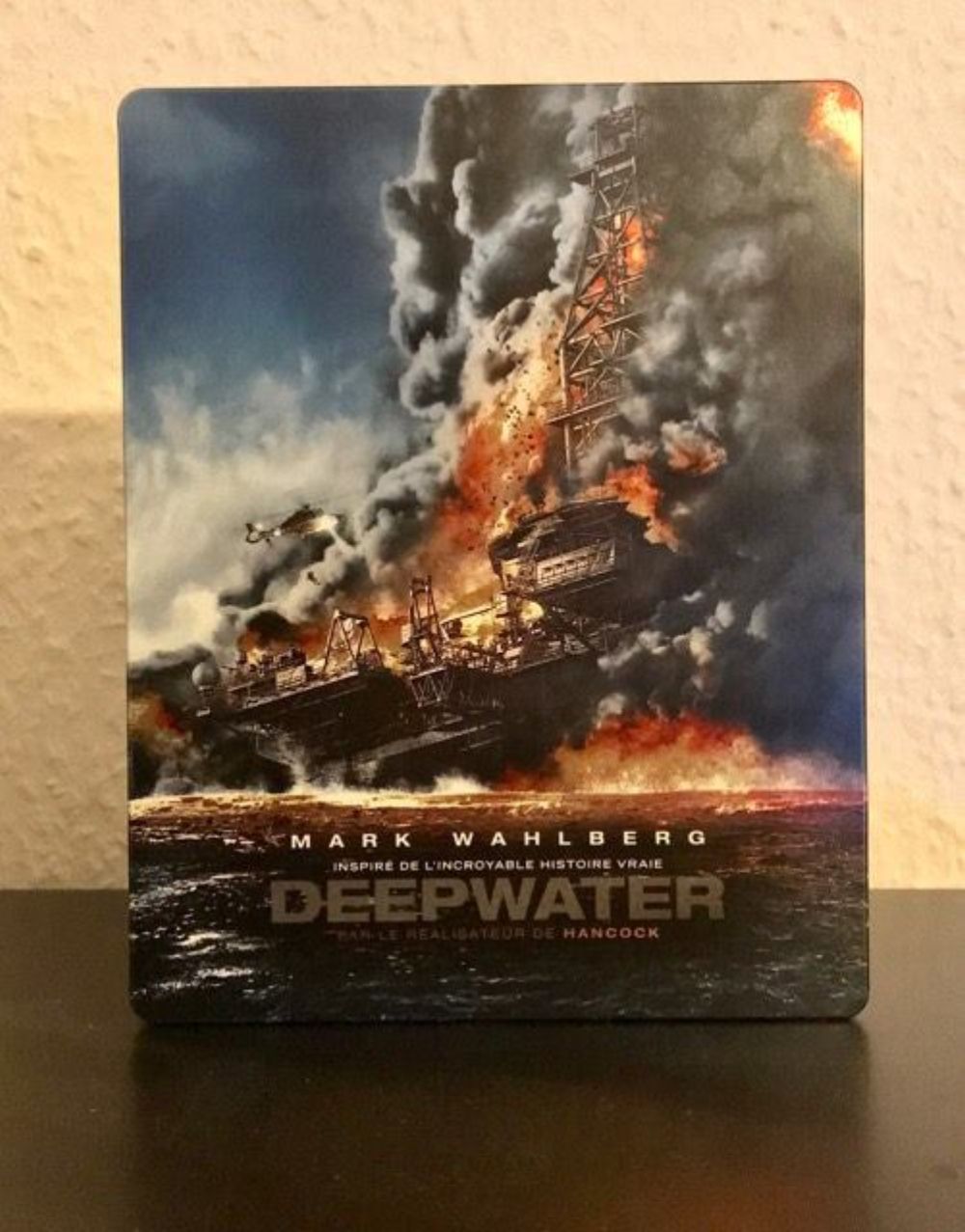 Deepwater-steelbook-fr-1.jpg