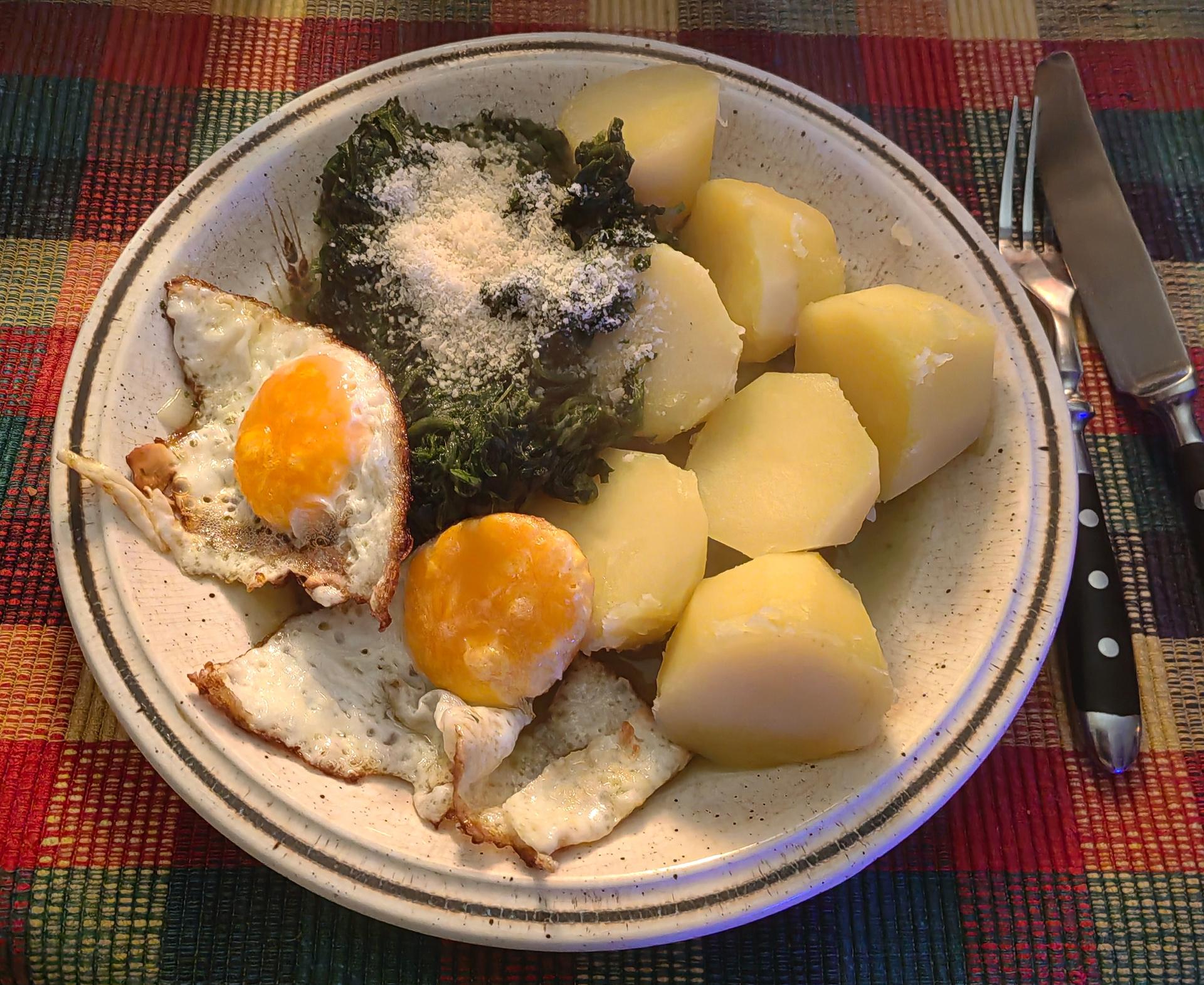 BlattSpinat_Ei_K_ParmesanOK.jpg