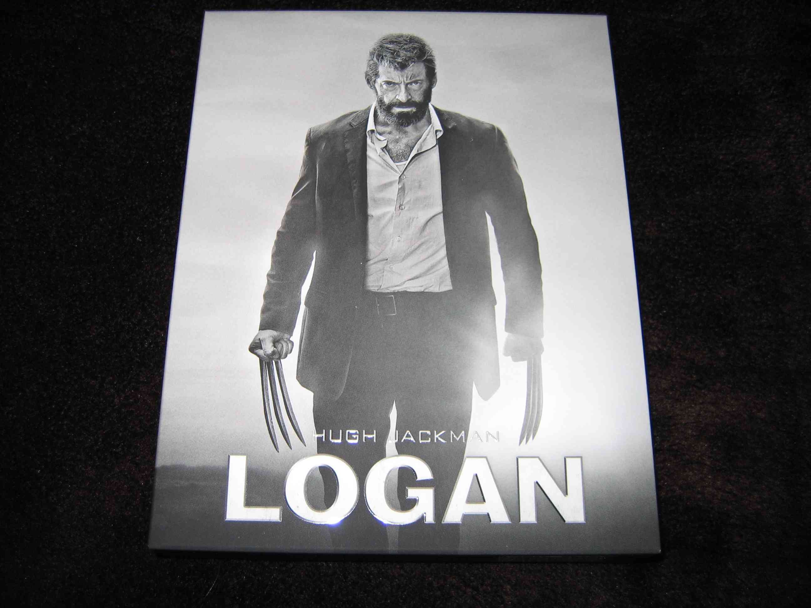 Logan_E3 (CZ)_d.JPG