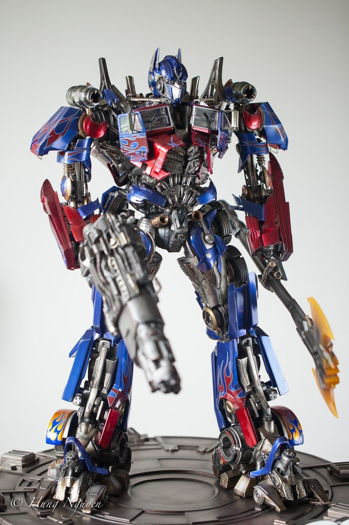 Optimus_Prime_DotM.jpg