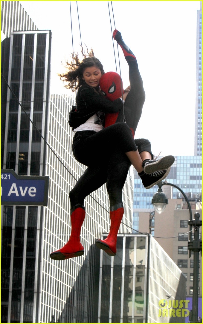 tom-holland-dons-spider-man-far-from-home-costume-while-filming-with-zendaya-in-nyc202.jpg