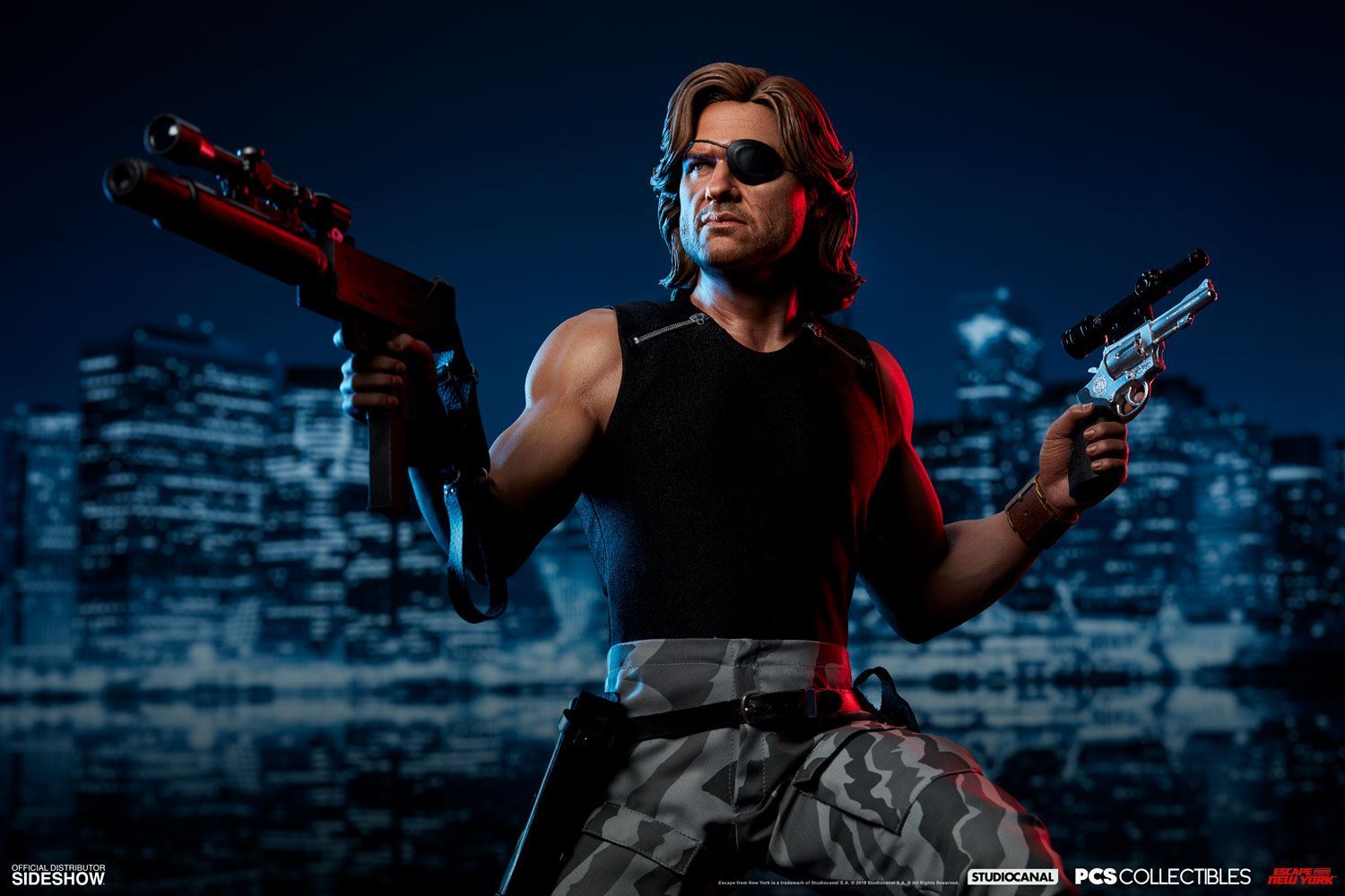 0007490_snake-plissken-13-statue.jpeg