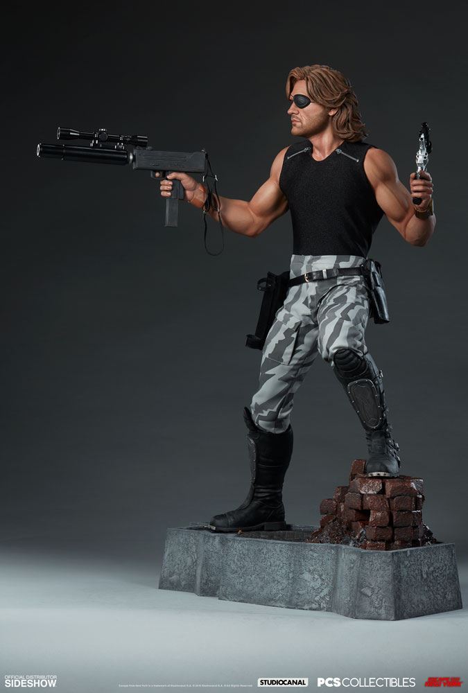 0007493_snake-plissken-13-statue.jpeg