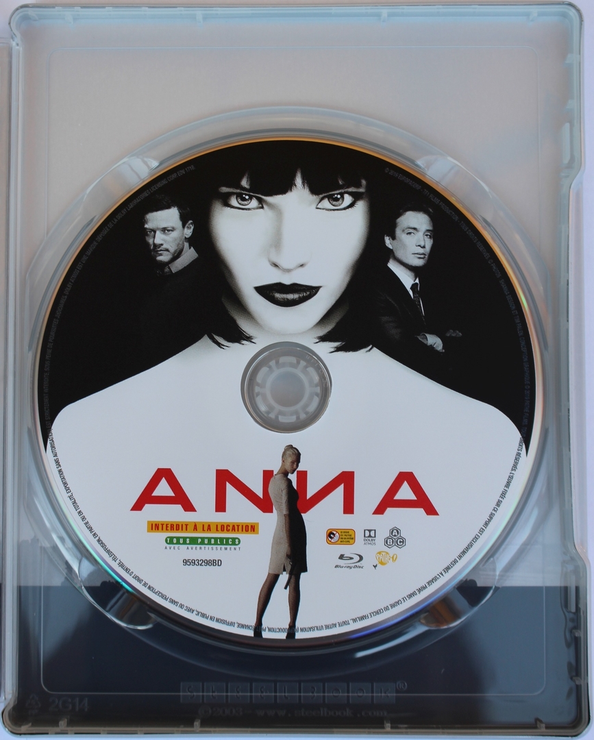 Anna_-_07_-_Inside.jpg