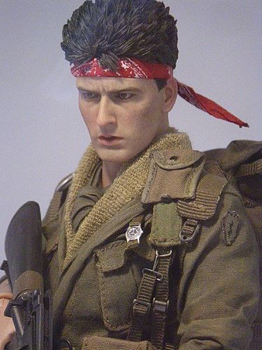 Tokyo-toy-2010-Hot-Toys-Chris-Platoon-02_1279203968.jpg