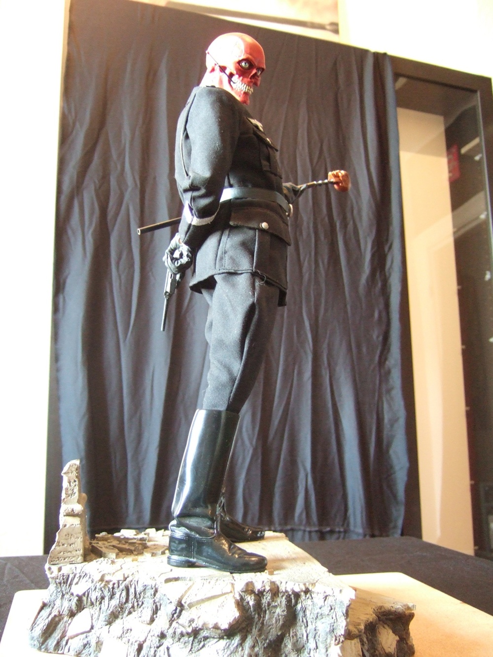 2010_0120redskull0020.JPG