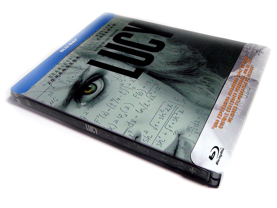 fotografias-del-steelbook-exclusivo-de-lucy-original_0.jpg