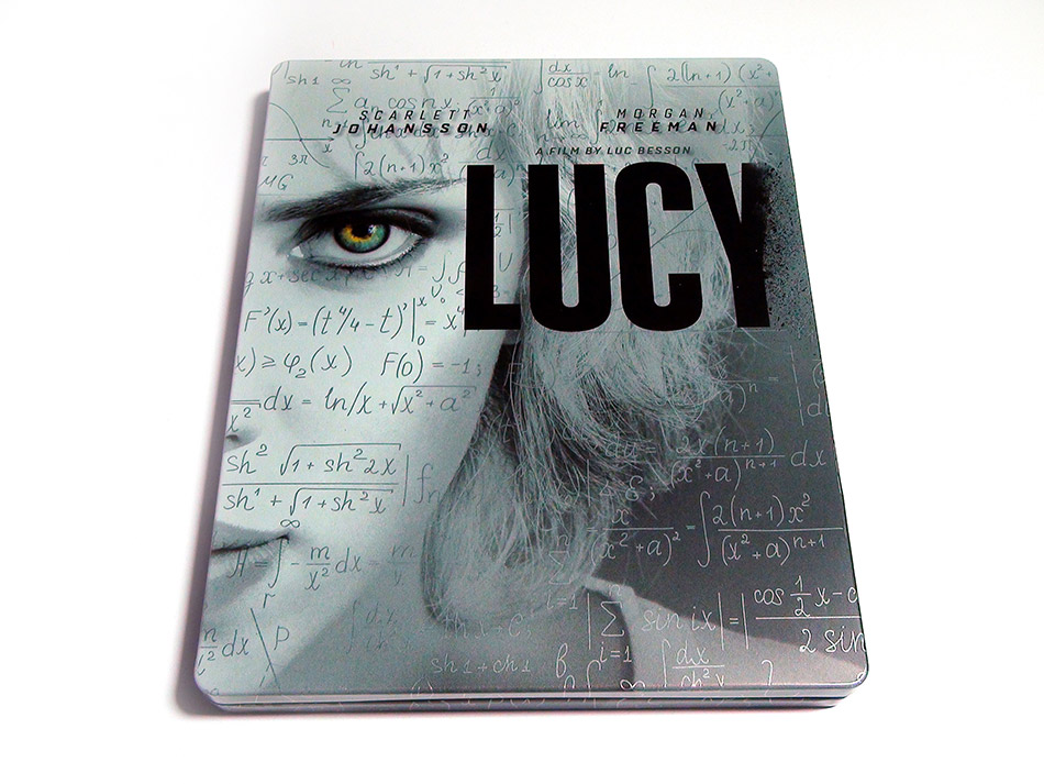 fotografias-del-steelbook-exclusivo-de-lucy-original_6.jpg