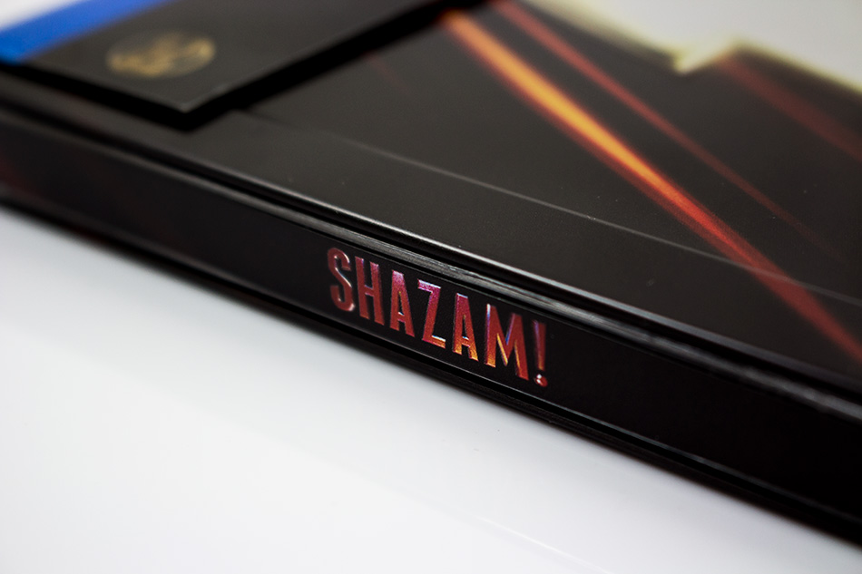 fotografias-del-steelbook-de-shazam-en-blu-ray-3d-original_1.jpg