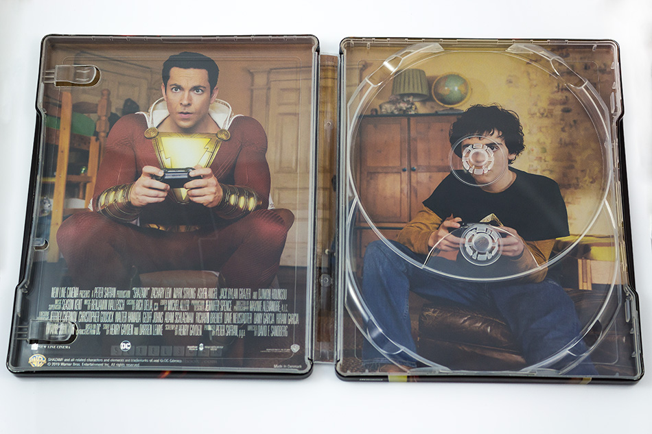 fotografias-del-steelbook-de-shazam-en-blu-ray-3d-original_9.jpg