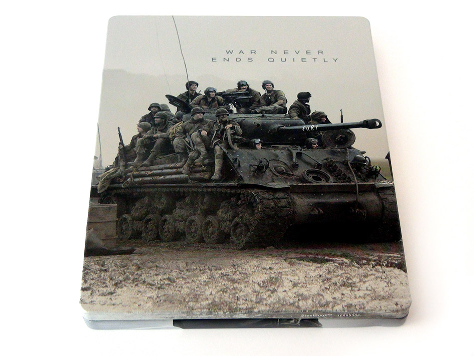fotografias-del-steelbook-de-corazones-de-acero-en-blu-ray-original_6.jpg