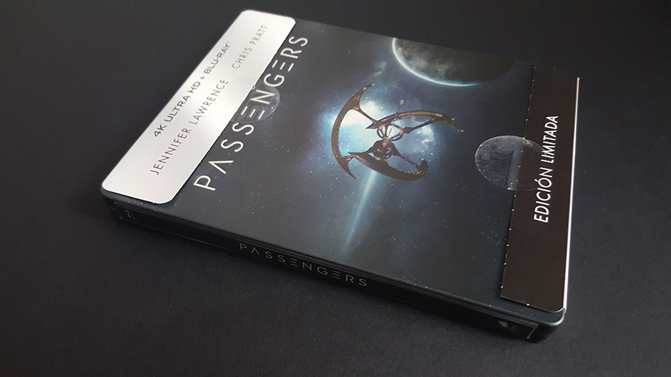 fotografias-del-steelbook-de-passengers-en-4k-ultra-hd-blu-ray-original_1.jpg