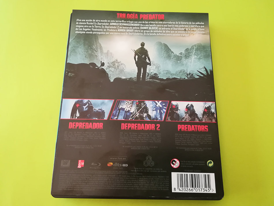 fotografias-del-steelbook-con-la-trilogia-predator-en-blu-ray-original_1.jpg