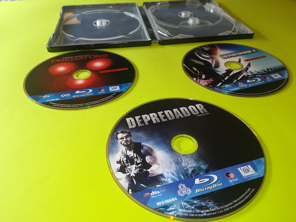 fotografias-del-steelbook-con-la-trilogia-predator-en-blu-ray-original_12.jpg