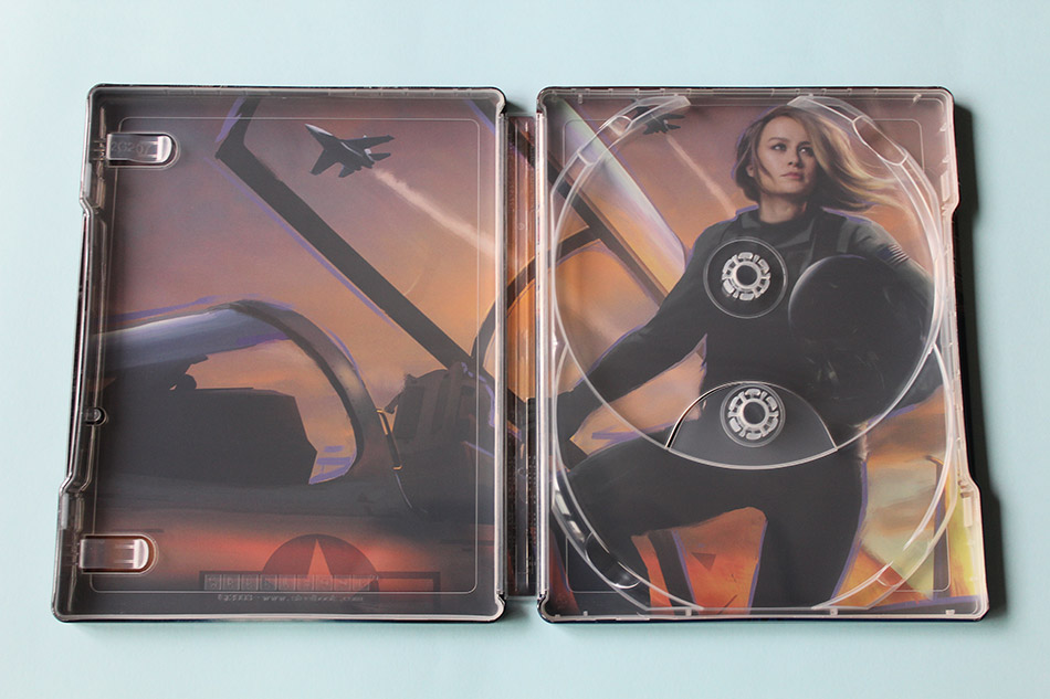fotografias-del-steelbook-de-capitana-marvel-en-blu-ray-3d-y-2d-original_8.jpg